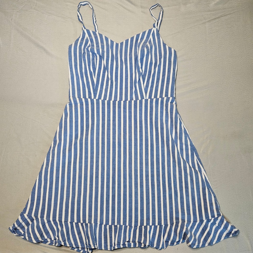 Old Navy Cami Ruffle Dress Womens Medium Blue White Striped Smocked Sundress